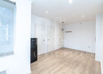 Thumbnail Studio to rent in Market Place, London