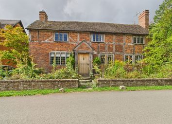 Cam01791G0-Pr0190-Still004