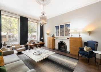 Thumbnail 3 bedroom flat for sale in Buckingham Gate, London