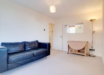 1 Bedrooms Flat to rent in Teale Street, Bethnal Green E2