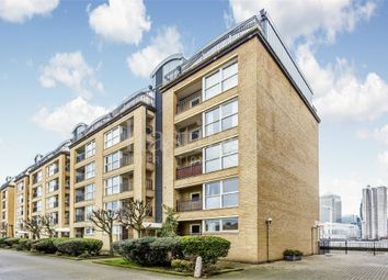 2 Bedrooms Flat to rent in Christian Court, Rotherhithe Street, London SE16