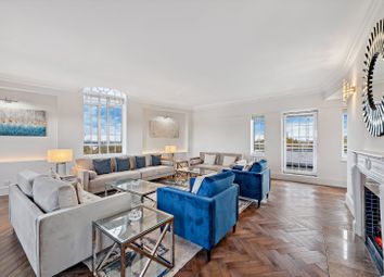 Thumbnail Flat for sale in Park Street, London