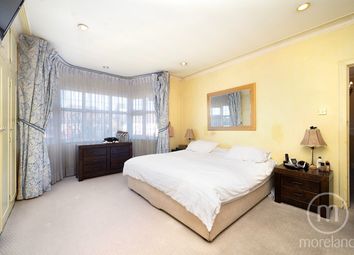 Thumbnail Detached house for sale in Manor Hall Avenue, Hendon