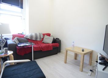2 Bedrooms Flat to rent in Southcroft Road, London SW17