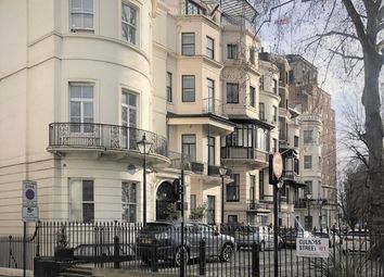 Thumbnail Flat to rent in Park Lane, Mayfair, London