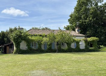 Thumbnail Farmhouse for sale in Monbahus, Aquitaine, 47290, France