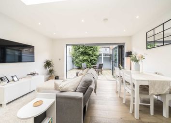Thumbnail Flat for sale in Valnay Street, London