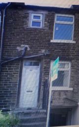 2 Bedrooms Cottage to rent in Manchester Road, Bradford BD5