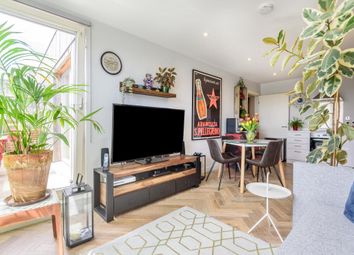Thumbnail 1 bed flat for sale in Richmond, London