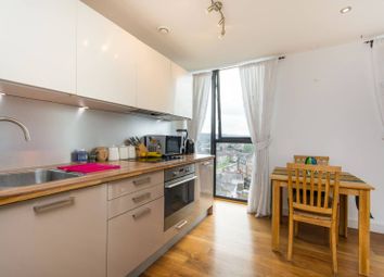 Thumbnail 1 bedroom flat to rent in Centrillion Point, Central Croydon