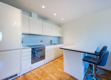 Thumbnail Flat to rent in High Street, Sutton