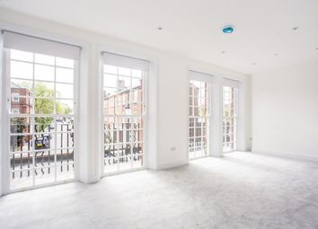 Thumbnail Studio to rent in South Parade, London