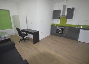 Thumbnail 1 bed flat to rent in Upper Brown Street, Leicester