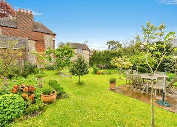 Thumbnail Cottage for sale in Oving Road, Chichester