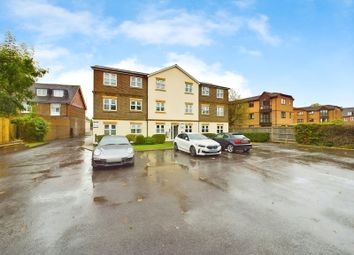 Thumbnail 2 bed flat for sale in Brighton Road, Horsham