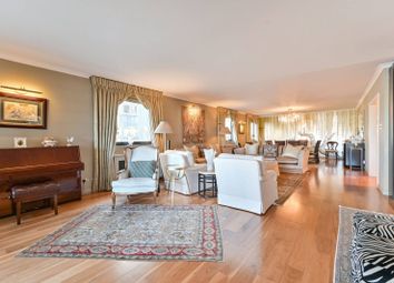 Thumbnail Flat for sale in Waterside Point, Anhalt Road, Battersea Park, London