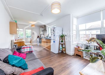 Thumbnail Flat to rent in Lausanne Road, Turnpike Lane, London