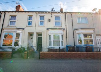 Thumbnail Terraced house to rent in Hawthorn Avenue, Hull