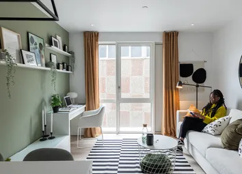 Pocket Show Home
