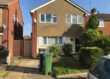 3 Bedrooms Semi-detached house to rent in Percheron Drive, Luton LU4