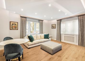 Thumbnail Flat to rent in Kensington High Street, London