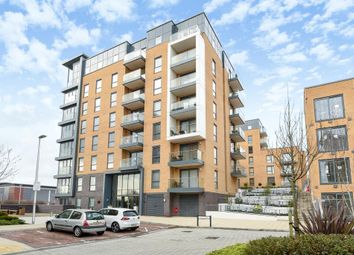 Thumbnail 2 bed flat for sale in Skylark House, Reading