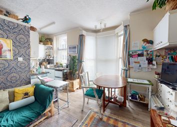 Thumbnail Flat to rent in Devonshire Place, Kemptown, Brighton