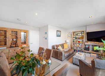 Thumbnail 2 bedroom flat for sale in New Kings Road, Parsons Green, Fulham, London