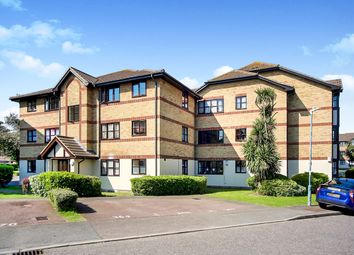 Thumbnail Flat to rent in Osbourne Road, Dartford