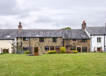 Thumbnail Cottage for sale in Stoneygate Lane, Knowle Green, Lancashire
