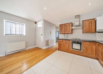 Thumbnail Flat to rent in Camden Road, Holloway, London