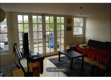 3 Bedrooms Flat to rent in Durlston Road, London E5