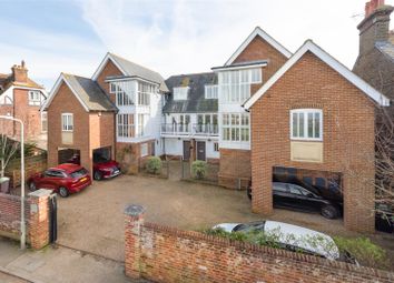 Whitstable - 2 bed flat for sale