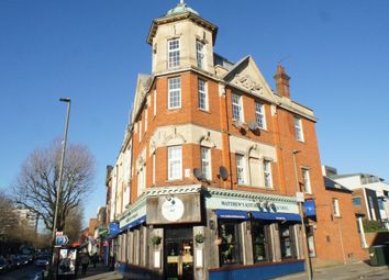 Thumbnail Restaurant/cafe for sale in High Road, Whetstone, London