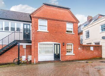 3 Bedroom Semi-detached house for rent