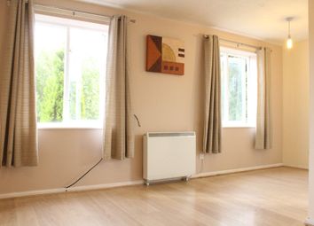 2 Bedrooms Flat to rent in Blackburn Street, Trinity Riverside, Salford M3