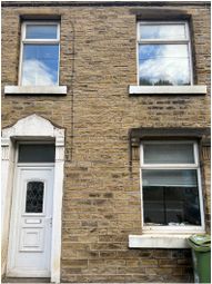 Huddersfield - Terraced house to rent               ...