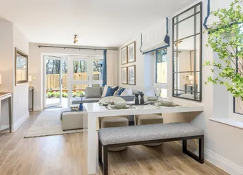 Brooklands Grove, Weybridge