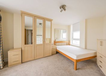 Thumbnail Flat to rent in Barrier Point Road, Docklands, London