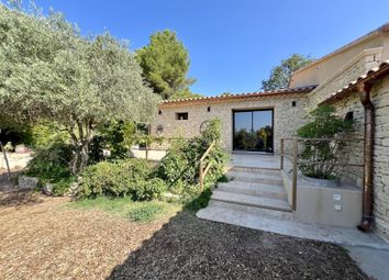 Thumbnail 4 bed villa for sale in Saumanes De Vaucluse, The Luberon / Vaucluse, Provence - Var