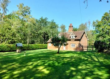 Thumbnail Cottage for sale in Hitches Lane, Fleet