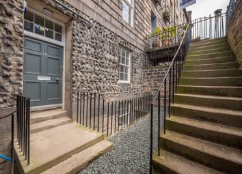 4 Bedrooms Flat to rent in Abercromby Place, New Town EH3