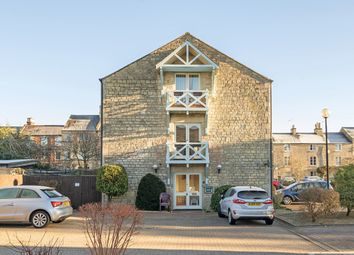 Cirencester - 3 bed flat for sale
