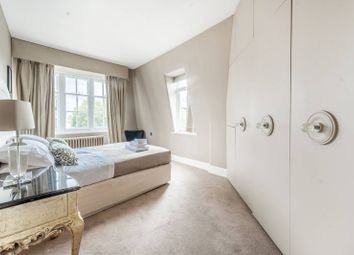 Thumbnail Flat to rent in Sloane Court West, Sloane Square, London