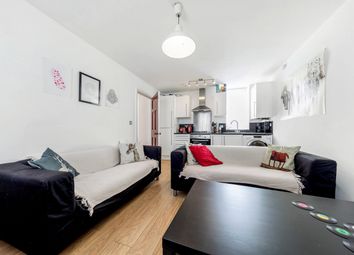 3 Bedrooms Flat to rent in Romola Road, Tulse Hill, London SE24