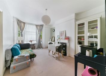 Thumbnail Flat to rent in Mercers Road, Tufnell Park