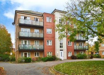 Thumbnail 2 bed flat for sale in The Parklands, Dunstable, Bedfordshire