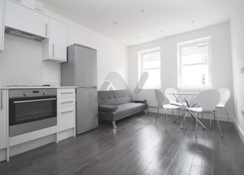 2 Bedrooms Flat to rent in Hornsey Road, Holloway N19