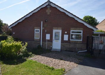 2 Bedrooms Semi-detached bungalow for sale in Thorpe Gardens, Middleton, Leeds LS10