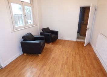 Thumbnail 2 bed flat to rent in Clarendon Road, Luton